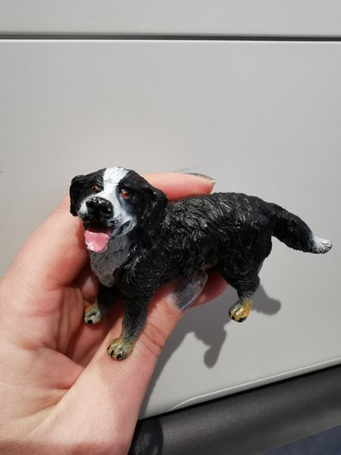 Bernese mountain dog figure - bernese,
